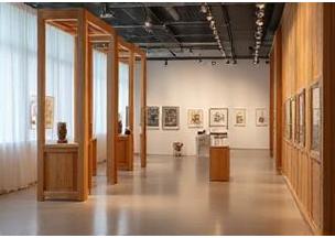 Sanat galerisi ahşap sergi sistemleri